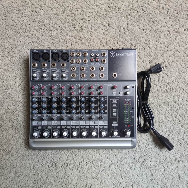 Mackie 1202-VLZ3 ミキサー 本体のみ 1202-VLZ3 12-Channel Mic / Line Mixer | Reverb