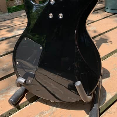 Wildfire Drive - Gloss Black Short Scale 4 string Bass Guitar with Gig Bag image 5