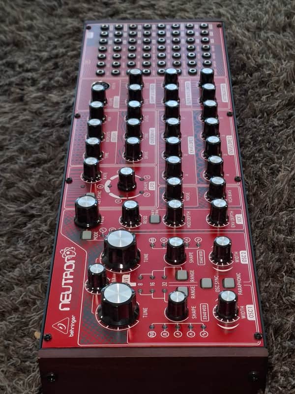 Behringer Neutron Paraphonic Analog and Semi-Modular Synthesizer