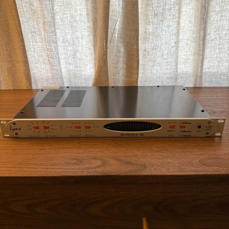 Lynx Aurora 16 16-Channel Mastering AD/DA Converter 2000s - Silver image 1