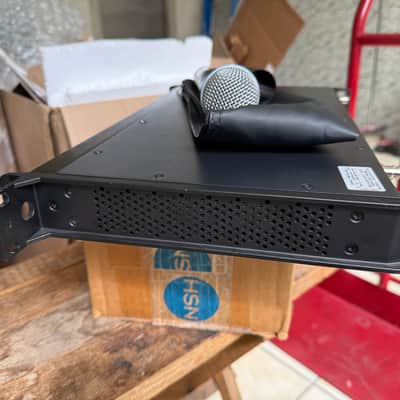 Shure ULX-D DIGITAL WIRELESS MICROPHONE SYSTEM j50A, worldwide shipping image 12