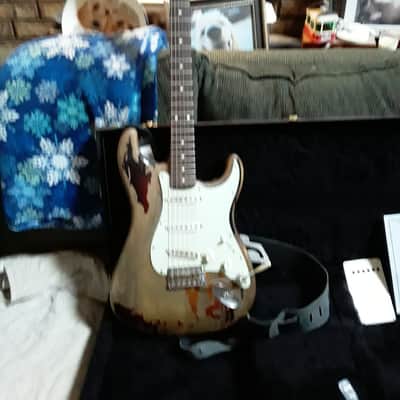 Fender Custom Shop Rory Gallagher Tribute Stratocaster 2004 - Present - 3-Color Sunburst image 2
