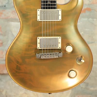 NIK HUBER Redwood Dolphin Exceptional Curly 1-piece Top - Summer NAMM 2013 - Translucent Gold Top Semi-Gloss image 3