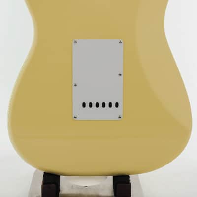 Fender Yngwie Malmsteen Artist Series Signature Stratocaster with Maple Fretboard 2024 Vintage White image 12