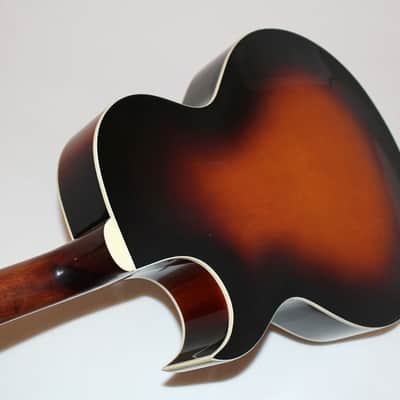 The Loar LH-280-C Archtop Hollowbody Electric Guitar Sunburst image 5