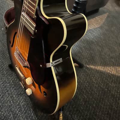 Silvertone H51 cutaway 1950s - Tobacco burst image 10