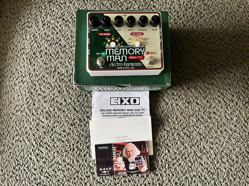Electro-Harmonix Deluxe Memory Man 550-TT Tap Tempo 550Ms Analog Delay 2012 - Present - Green image 1