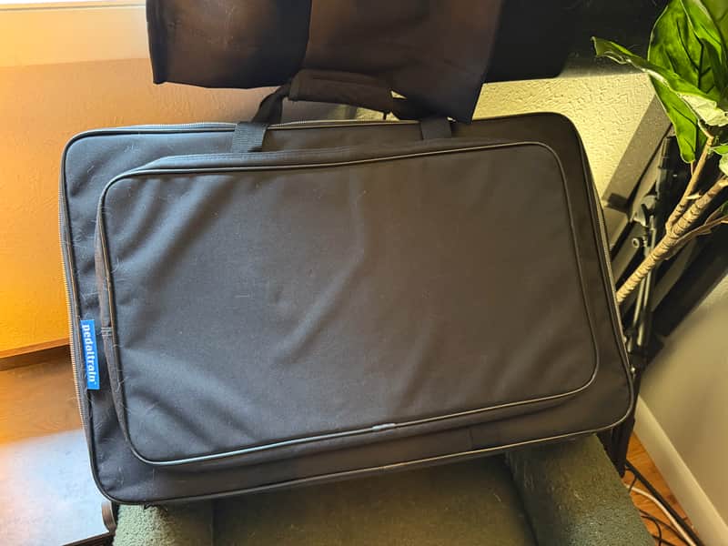 Pedaltrain Novo 24