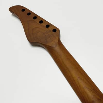 Strat Guitar Neck 22 Frets, 25.5'' Roasted Canada Maple ST Guitar Neck with Radius 9.5'' Fretboard for Stratocaste Guitar Parts Replacement (Roasted Maple) image 6