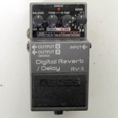 ギター BOSS RV-3 Digital Reverb / Delay Boss RV-3 Digital Reverb Delay Guitar Effect Pedal Used from Japan