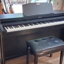Roland HP504 88-Key Digital piano Black