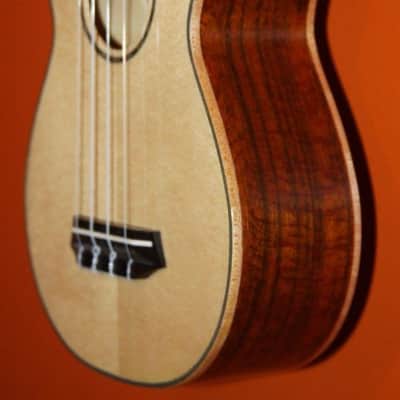 Ohana SK-70BA Solid Spruce & Applewood Matte Soprano Ukulele + Bag -Demo image 5