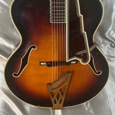 1953 D’Angelico New Yorker Archtop Acoustic Hollowbody Non-Cutaway Guitar Original Sunburst Finish w/Original Hard Shell Case image 8