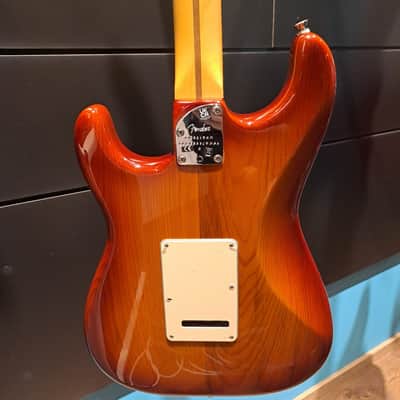 Fender AMERICAN PRO II STRATOCASTER HSS MN SIENNA SUNBURST image 8