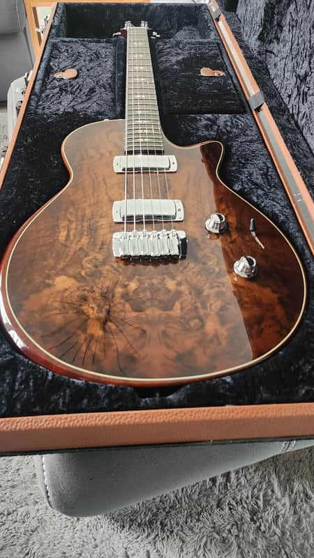 テイラー　ソリッドボディ　Taylor solidbody custom 超レア Taylor SolidBody Custom review | MusicRadar