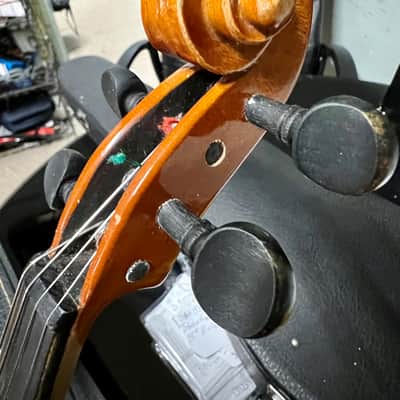 Suzuki Violin 1/4 image 10