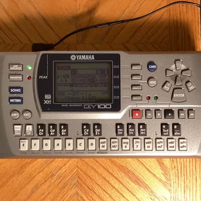Yamaha QY-100 Portable Synthesizer Sequencer & Effects Unit - Very Good Condition