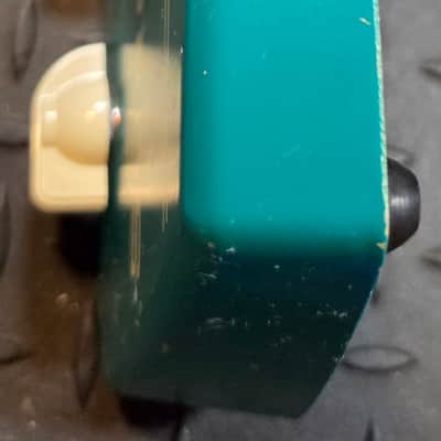 Carl Martin Surf Trem V1 (Widebody) 2000s - Green Tremolo image 3