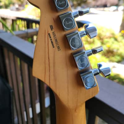 NICE Fender Special Edition Player Stratocaster image 4