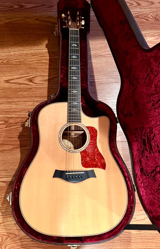 Taylor 810ce