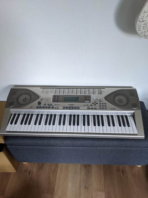 Casio CTK-900 61 Note Touch Sensitive Keyboard image 1