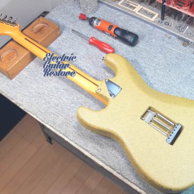 1999 Fender Japan Stratocaster - Tweed modified sample image 2
