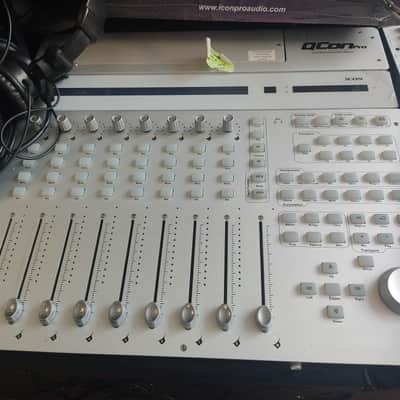 Icon QCon Pro USB MIDI/Audio 8-Fader Daw Controller 2010s - White image 1