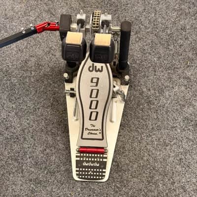 Used DW 9000 Double Bass Pedal w/Case - Good image 2