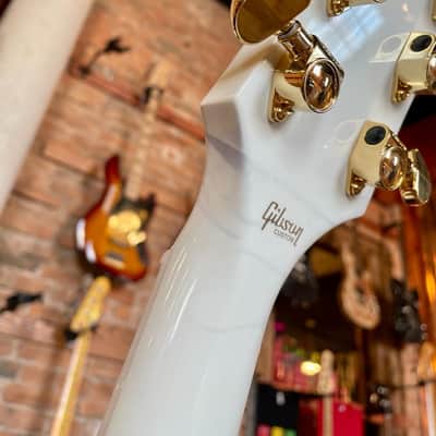 Gibson Les Paul Custom Alpine White image 9