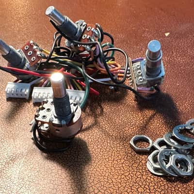 Prewired Ibanez SR300 Bass Potentiometers image 3