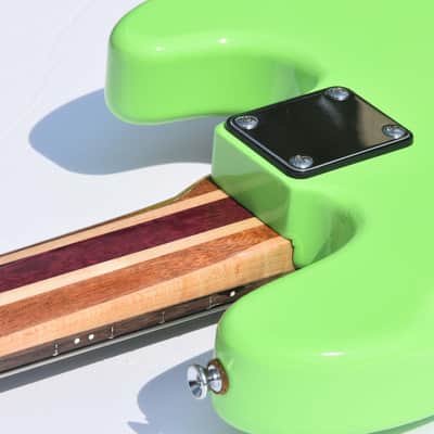 Ankh Instruments 35" scale,L/H, 4 String, Jazz Bass, Woodie, 2021, Lime image 9