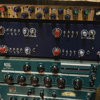 4 racked Vintage Neve 1272 w/ summing mixer Bild 2