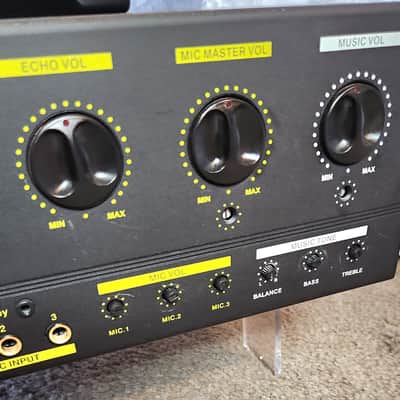 Nissindo Nissindo MA-928 is a professional, dual-channel karaoke mixing amplifier 2000 - Black image 5