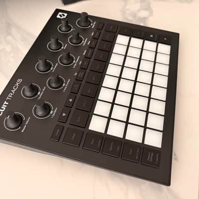 Novation Circuit Tracks Groovebox 2021 - Present - Black image 6