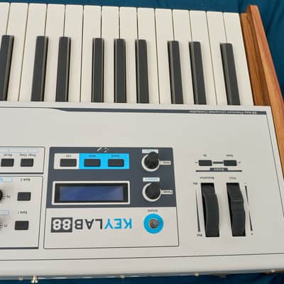 Arturia KeyLab 88 MIDI Controller MIDI Controller Mark I Mark 1 - White image 6