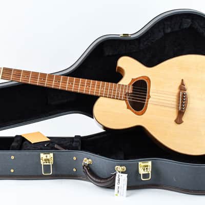 Andy Manson Bluebird Romanian Blistered Maple European Spruce 2021 image 3
