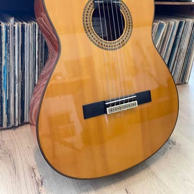 Yamaha GC12S image 2