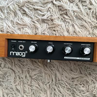 Moog Etherwave Standard Theremin 2009 - Present - Ash w/ Power Supply image 3