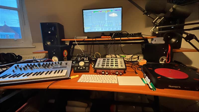 Korg Minilogue 4-Voice Polyphonic Analog Synthesizer