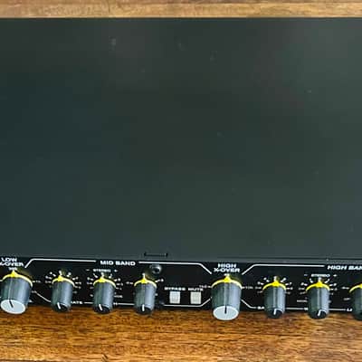 Drawmer 1976 Stereo 3-Band Saturation & Width Processor – Near Mint image 5