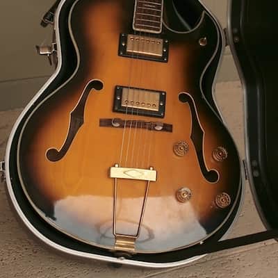 Voxton X-215 (ES175 copy) 1964 Two Tone burst image 12