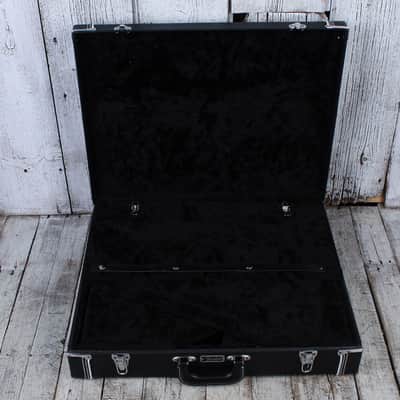 Fender Classic Series 3 Guitar Case Stand Hardshell Wooden Guitar Case and Stand image 11