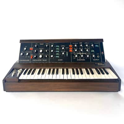 Moog Minimoog Model D 44-Key Monophonic Synthesizer 1971 - 1982 - Black / Wood