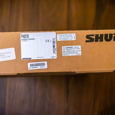 Shure PA821B Wireless System Antenna Combiner (470 - 865 MHz) - Like New/Unused/NOS image 4