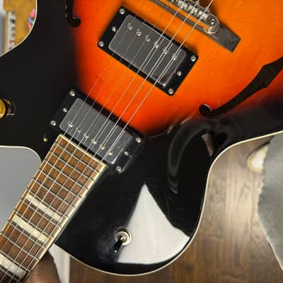Gretsch G2420 - Sunburst image 10