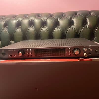 Universal audio Apollo x6 Thunderbolt 3 audio interface image 4