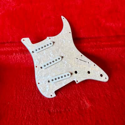 Fender Loaded USA Stratocaster pickguard 1998 - White pearl original vintage USA strat 11 hole image 1