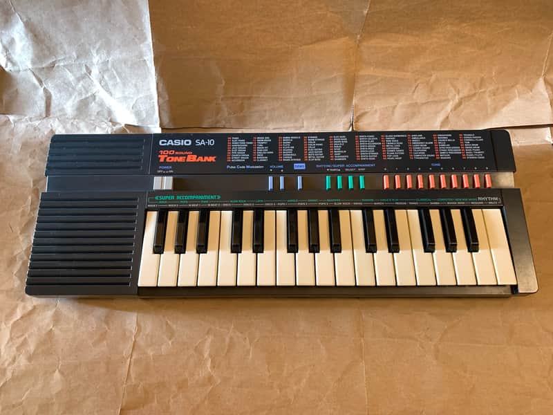 Casio SA-10 Black 32key Keyboard mini Synth with users manual