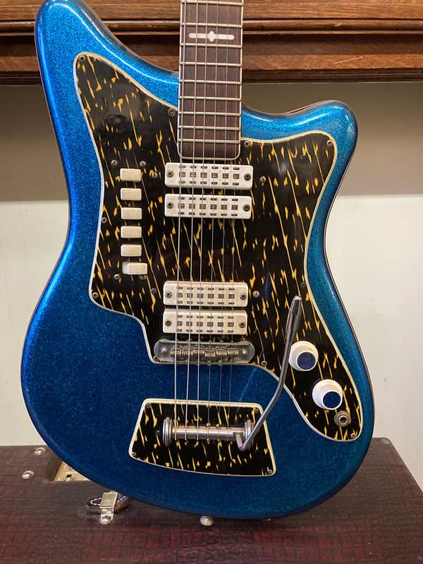 Eko 500V4 1967 - Blue sparkle image 1