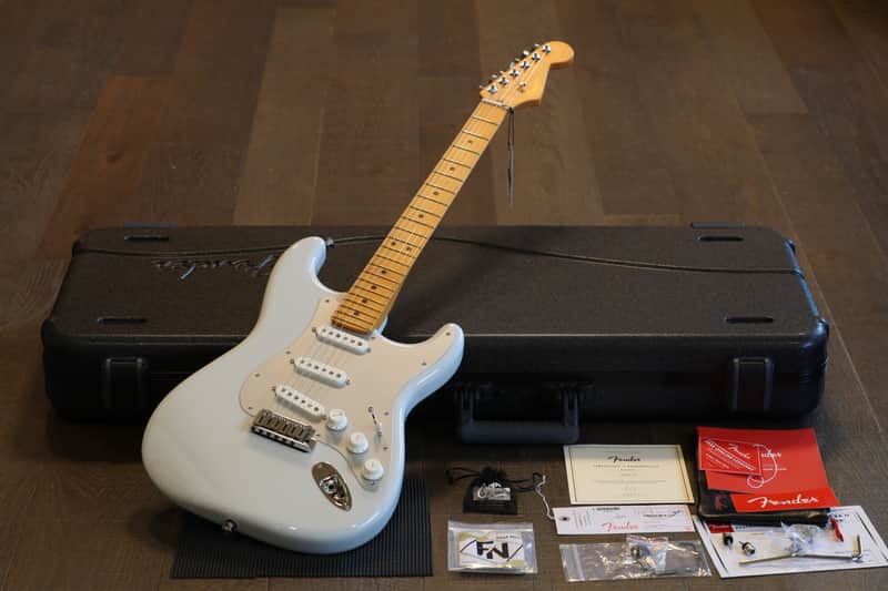 Fender American Ultra II Stratocaster